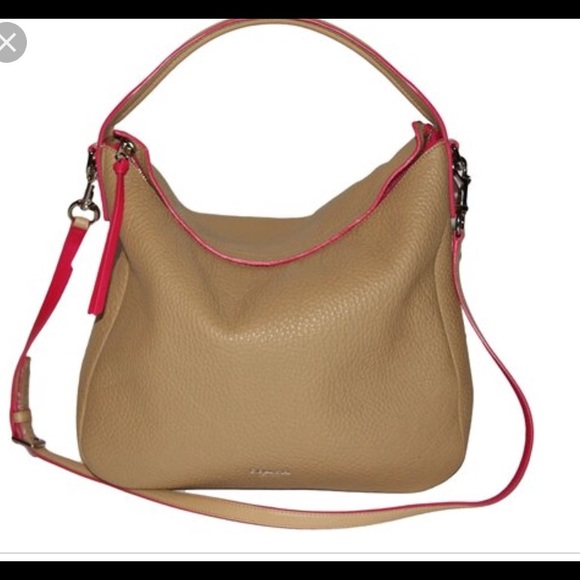 Coach Handbags - Coach pebbled leather bleecker Sullivan bag purse
